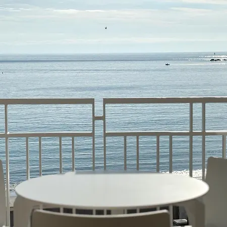 Les Meloines T3, Luxurious 2 Bedroom Seaside Appartamento