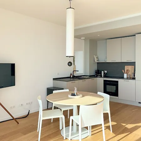 Appartamento Les Meloines T3, Luxurious 2 Bedroom Seaside